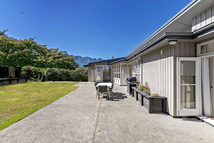 7 Salmond Place Queenstown_4