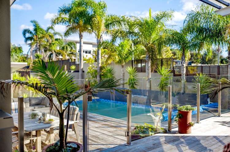 8 Intrepid Crescent Beachlands_45