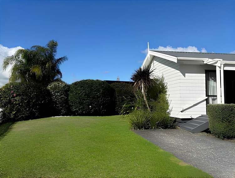 75 Fairway Drive Kamo_6