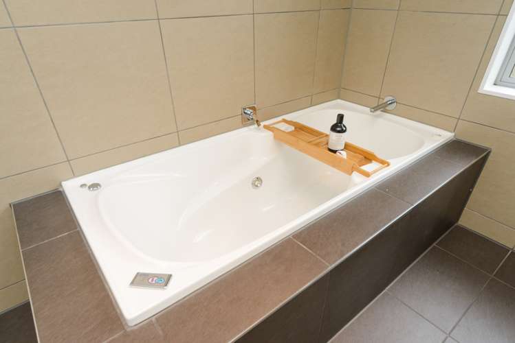 19 Karina Terrace Roslyn_25