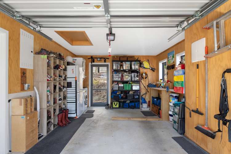 10 Greenfield Lane Stoke_12