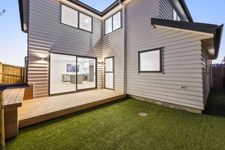 61b Totaravale Drive Totara Vale_10