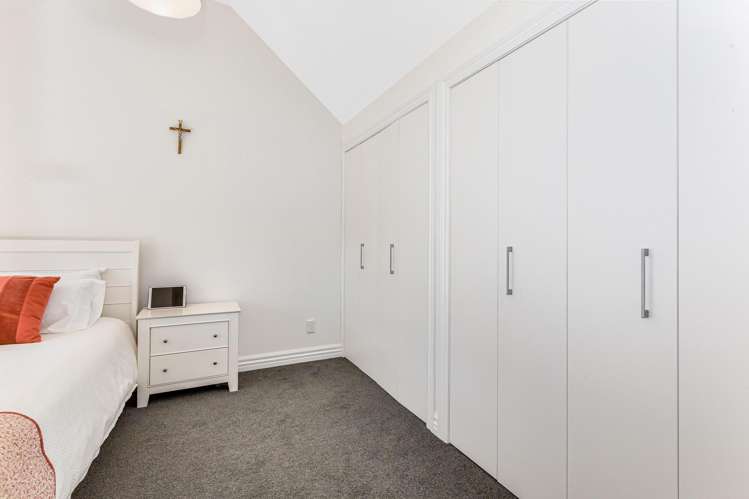 27 Princess Terrace Newtown_12