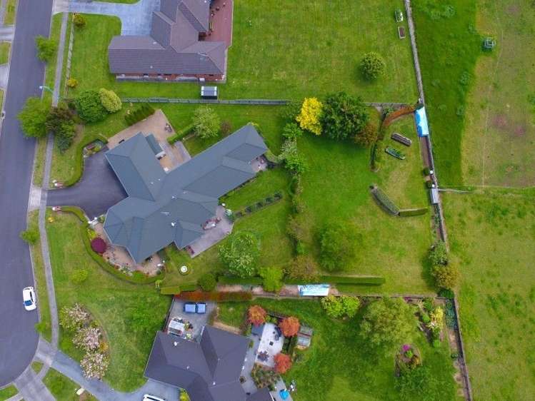 95 Amelia Place Leamington_2