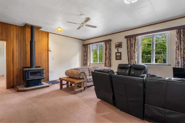 8 Foxhill Cemetery Road Wakefield_3