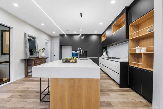 12 Woodacre Street Flat Bush_2