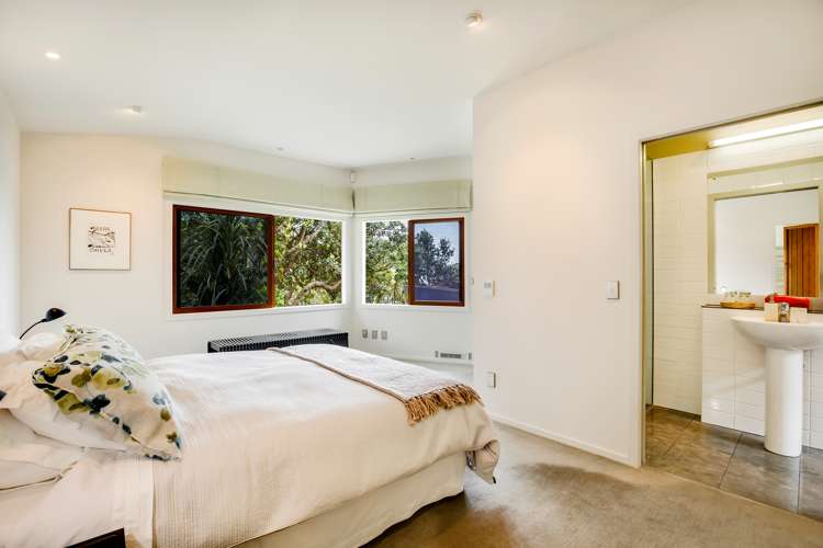 16 Seacliffe Avenue Belmont_16