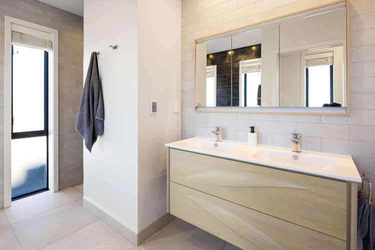 13 Mike Smith Drive Cambridge_37