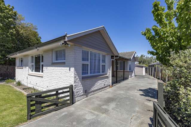 Huge Opportunity awaits in Fenhall Street