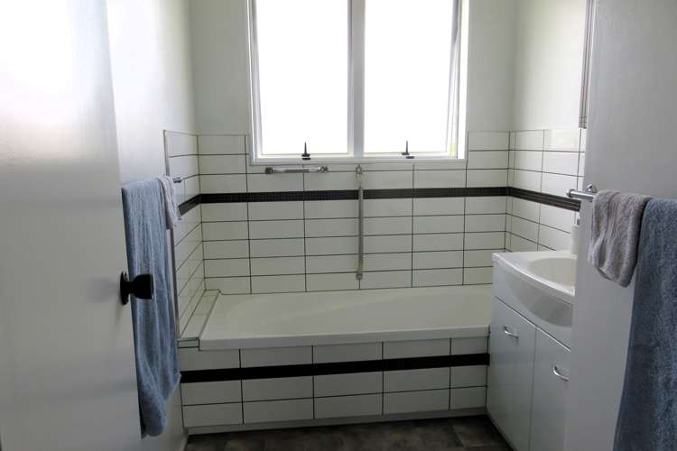 3 Rimu Street Kerepehi_12