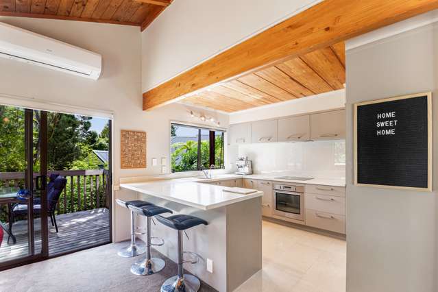 15 Kaurimu Rise Titirangi_4