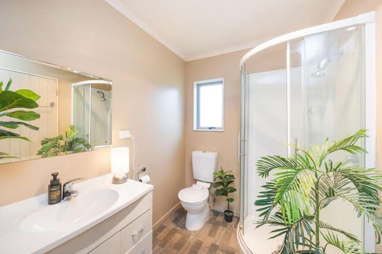 14 Barber Street Foxton Beach_17