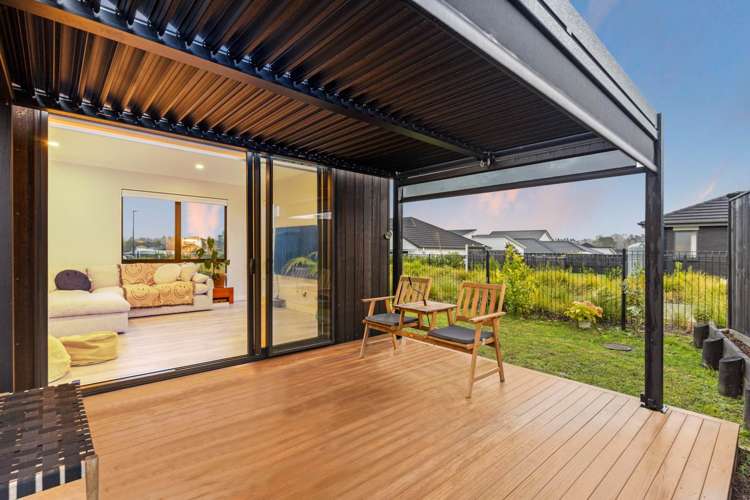 51 Siren Street Wainui_11