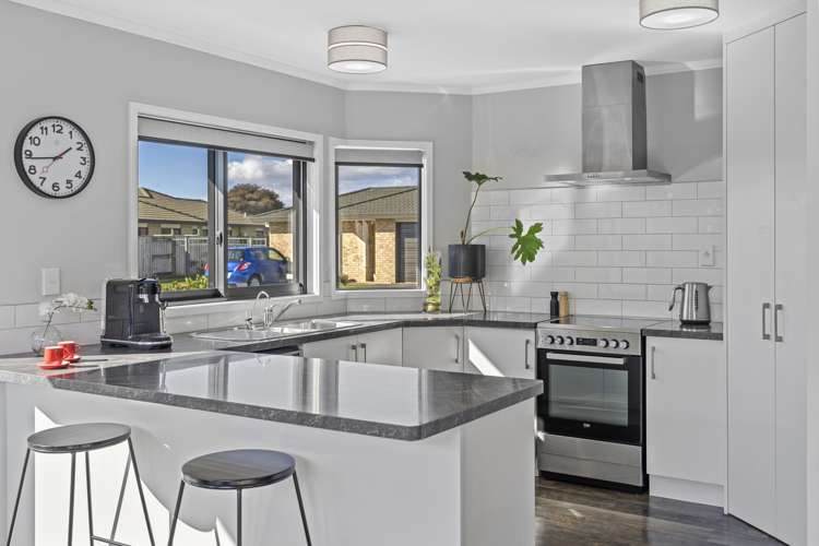 30 Ocean Crest Papamoa_6