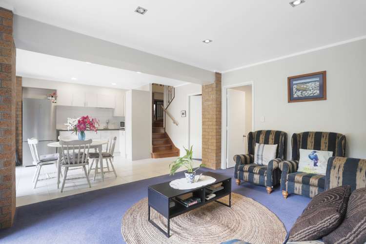 132 Woodlands Park Road Titirangi_12