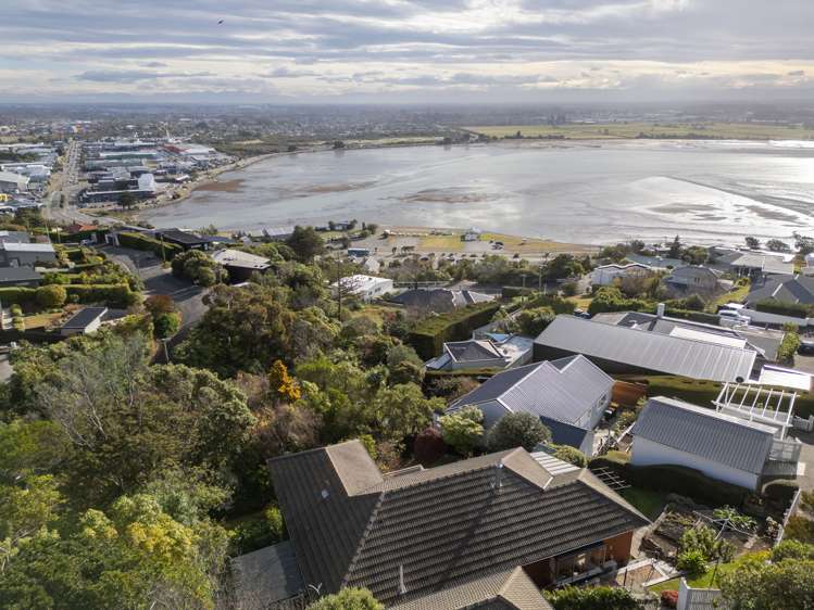 39 Te Awakura Terrace Mount Pleasant_32