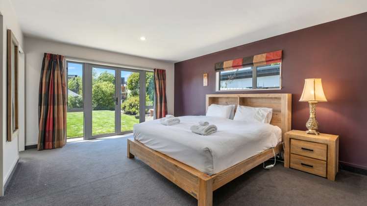 99 Kings Drive Wanaka_11