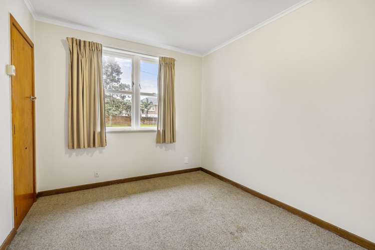 51 Tiroroa Avenue Te Atatu South_8