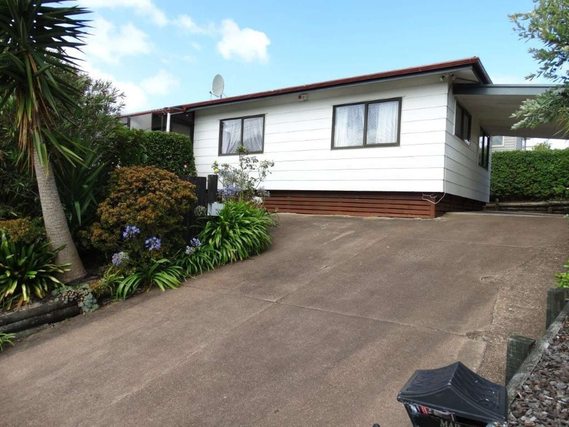 6 Mons Avenue Mount Roskill_0