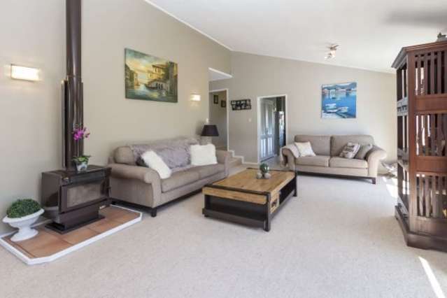 5 Photinia Place Botany Downs_3