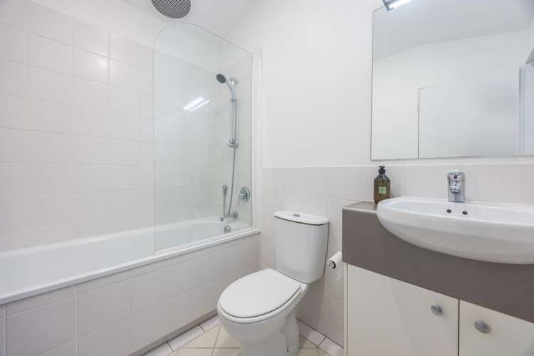 3A/10 Laxon Terrace Remuera_21