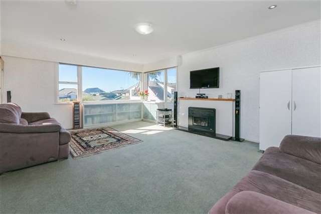 5 Cooneys Drive Matua_3