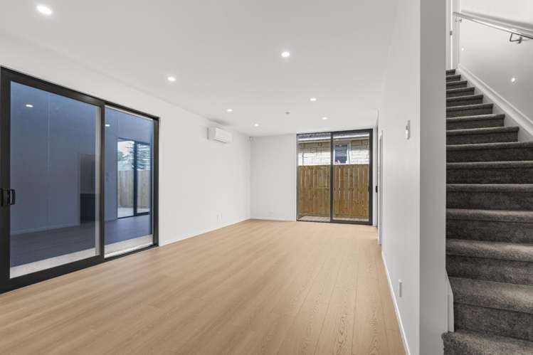 4C Roberts Road 1802_13