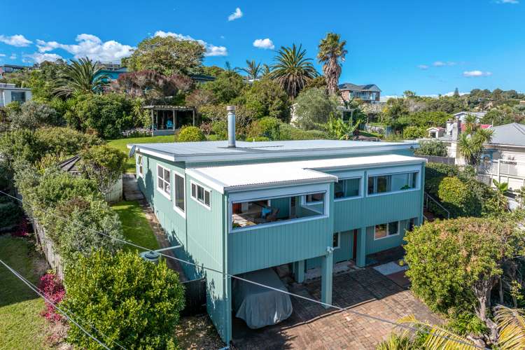 9 Hamilton Road Surfdale_2