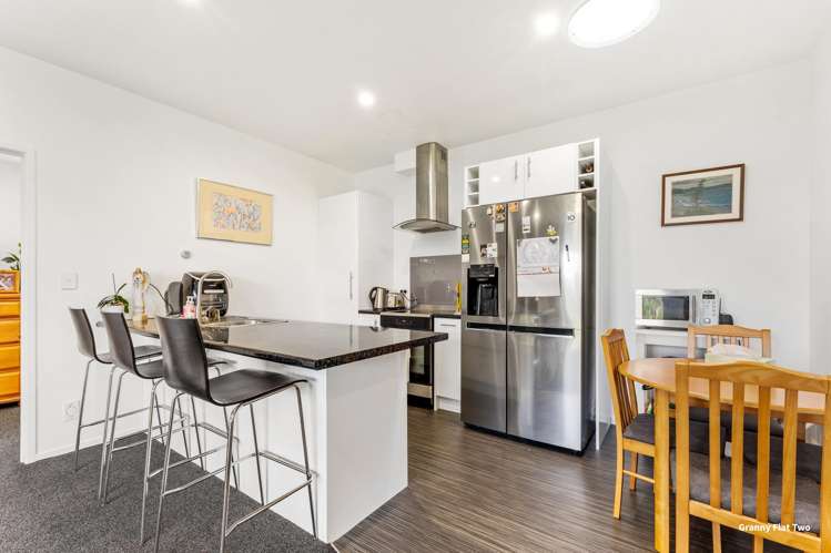 22 Runway Rise Dairy Flat_17