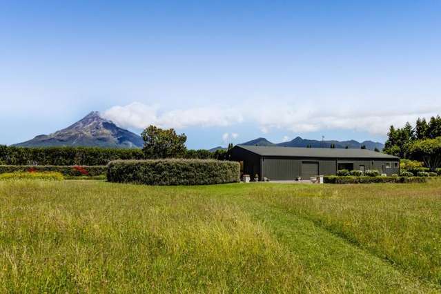 1918 Egmont Road Kaimiro_4