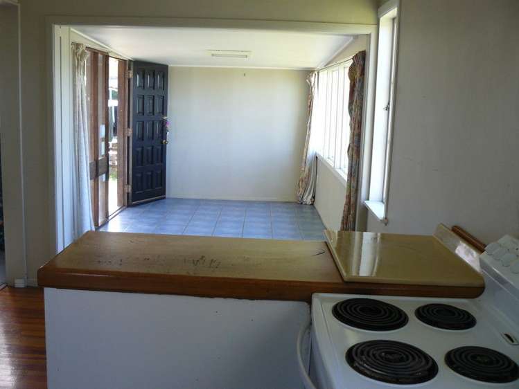 108 Main North Road Otorohanga_11