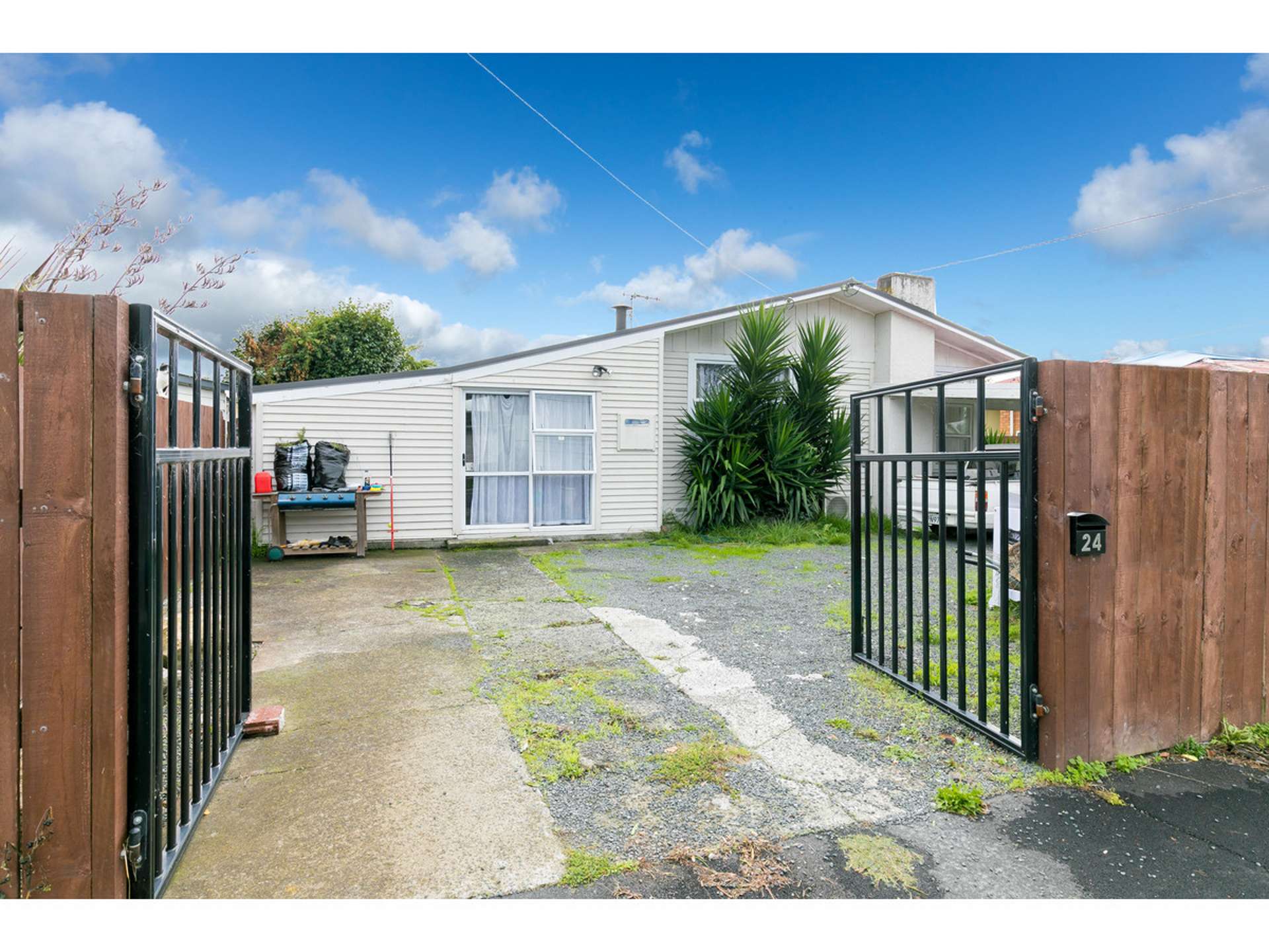 24 Yvonne Street Melville_0