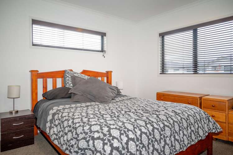 18/11 Errol Close Burbush_8