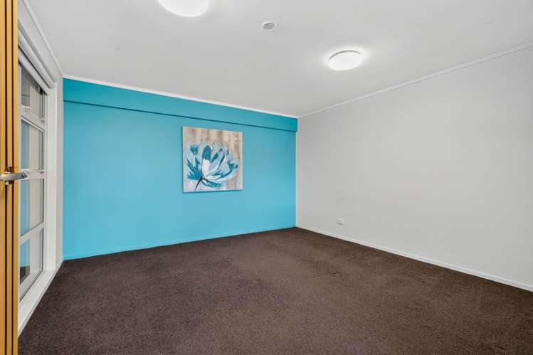 1/64 Seaview Road Castor Bay_47