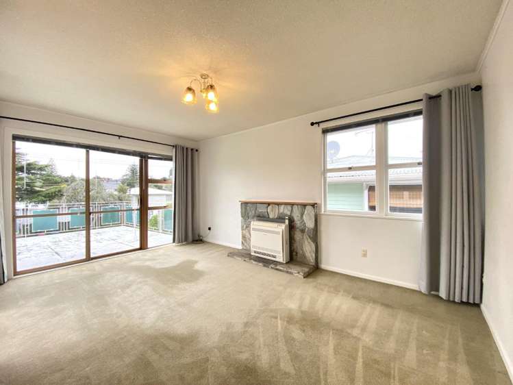 8 Whittle Place 1733_2