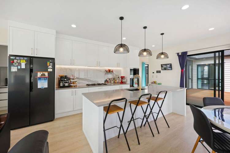 102 Thomas Road_5