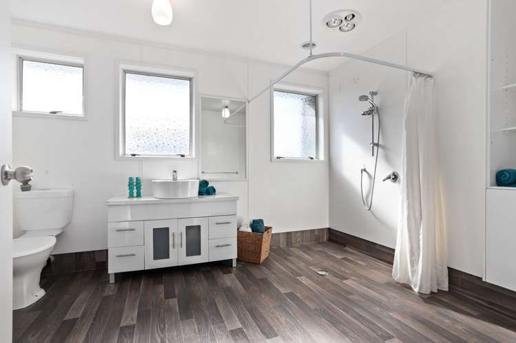 10 Hinerau Street Henderson_16