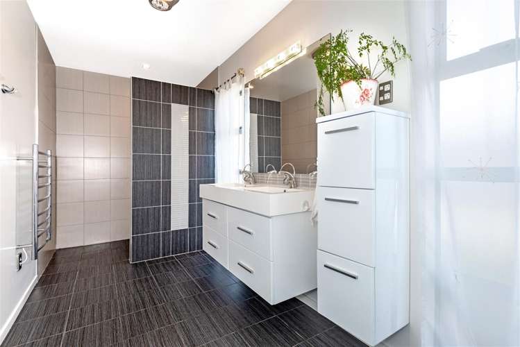 429 Palmerston Road Gisborne_12