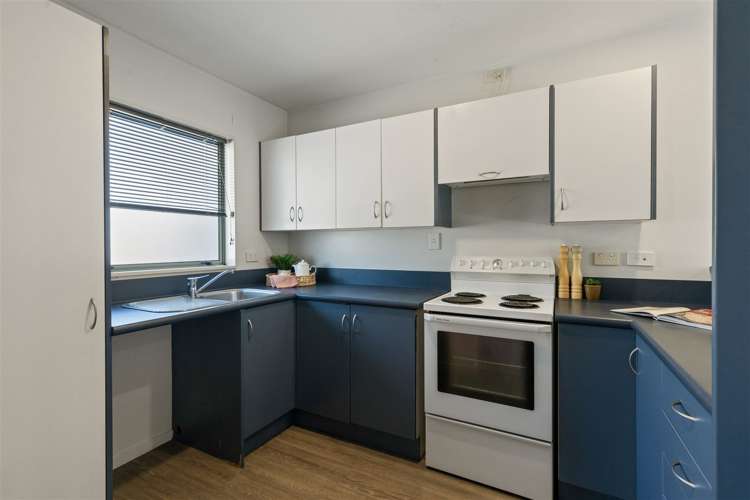 5/105 Barbour Street Waltham_5