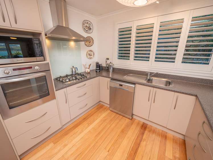 21 Grey Street East Mangonui_12