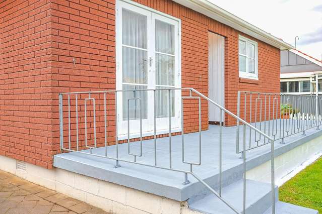 205 Grey Street Thames_1