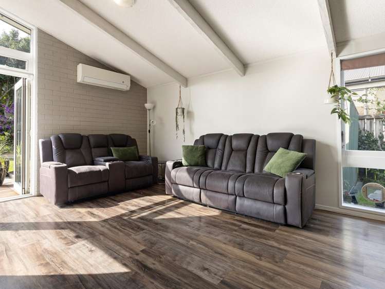 23 Gilbass Avenue Hamilton Lake_7