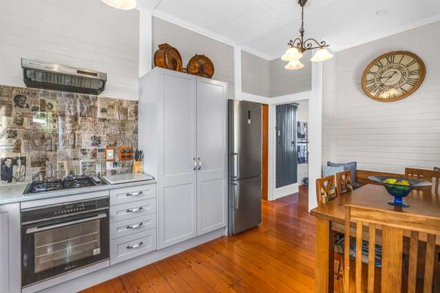 3 Signal Station Road Pouto_4