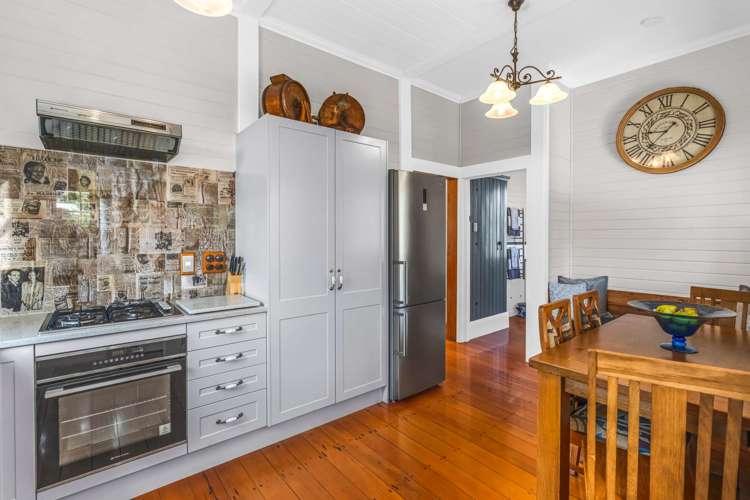 3 Signal Station Road Pouto_3