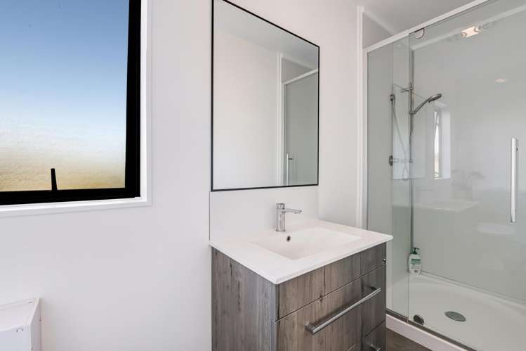 8 Empressa Heights Helensville_19