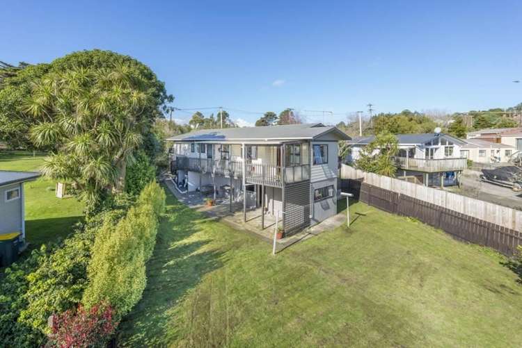 85 Garfield Road Helensville_1