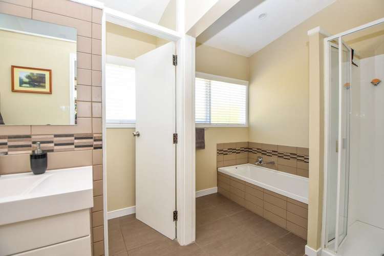 22 Victoria Street Carterton_27