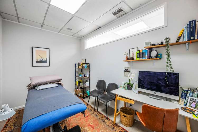 Unit B/199 Lincoln Road Henderson_18