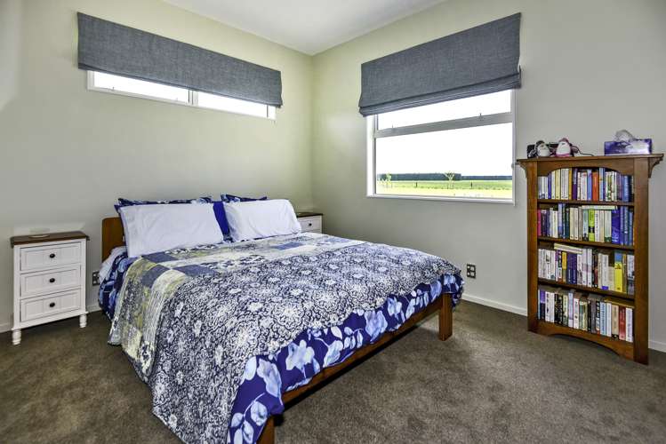 26 Whitcombe Place Darfield_12