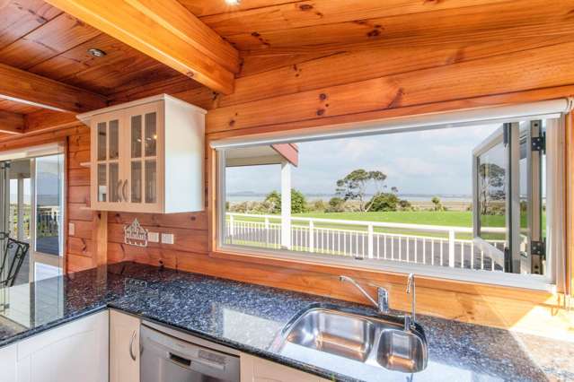 12 Longbush Road Te Atatu Peninsula_4